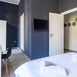 招待所 Art